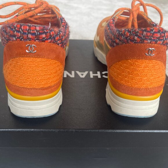 Chanel Sneakers size 38 - Picture 5 of 9